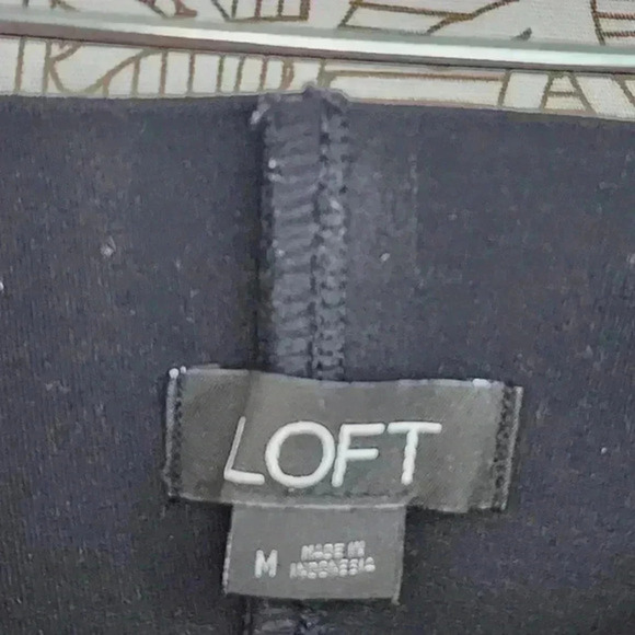 Loft Womens Black Stretch Legging Shorts Size M - Picture 3 of 6